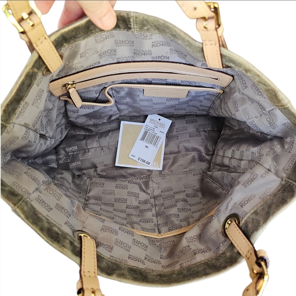SOLD💥Michael Kors Metallic Leather Jet Set East West Tote - Picture 5 of 8